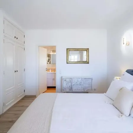 With Pool And Sea Views In Porto De Mos Holiday home
