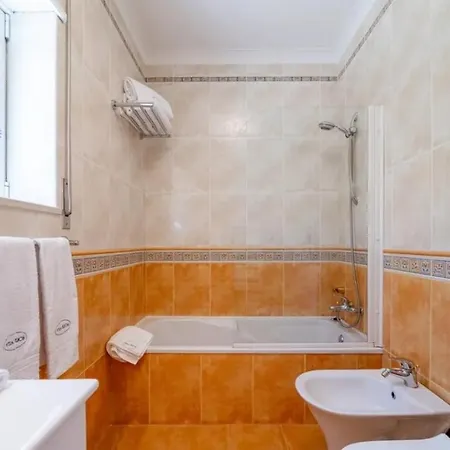 With Pool And Sea Views In Porto De Mos