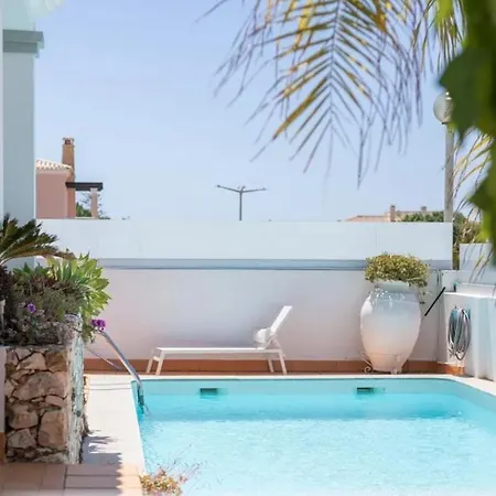With Pool And Sea Views In Porto De Mos * Albardeira